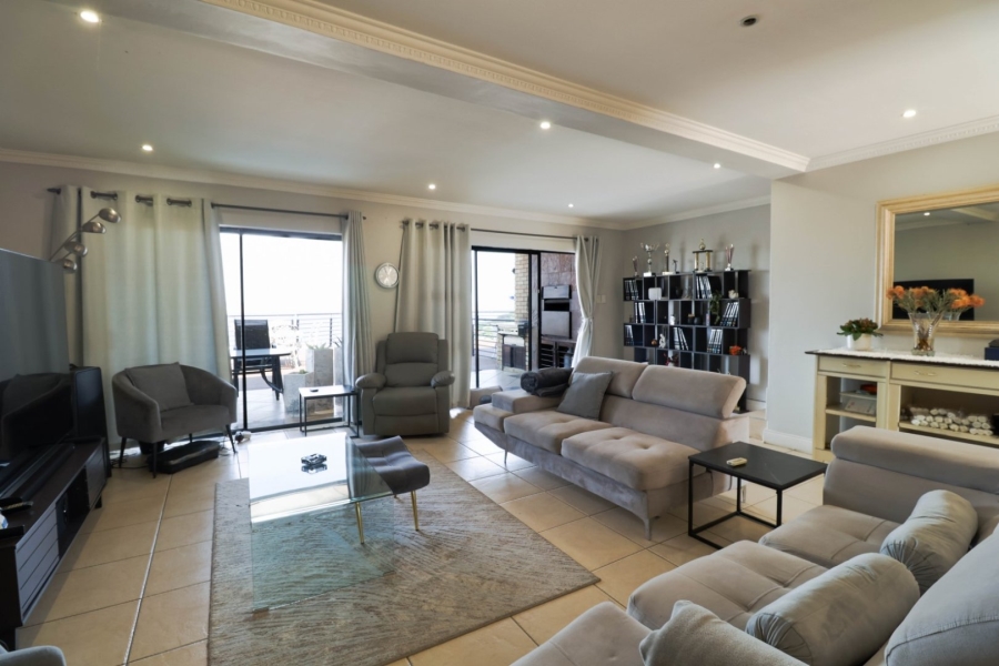 6 Bedroom Property for Sale in Aquavista Mountain Estate Gauteng