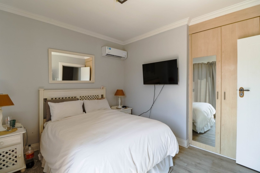 6 Bedroom Property for Sale in Aquavista Mountain Estate Gauteng