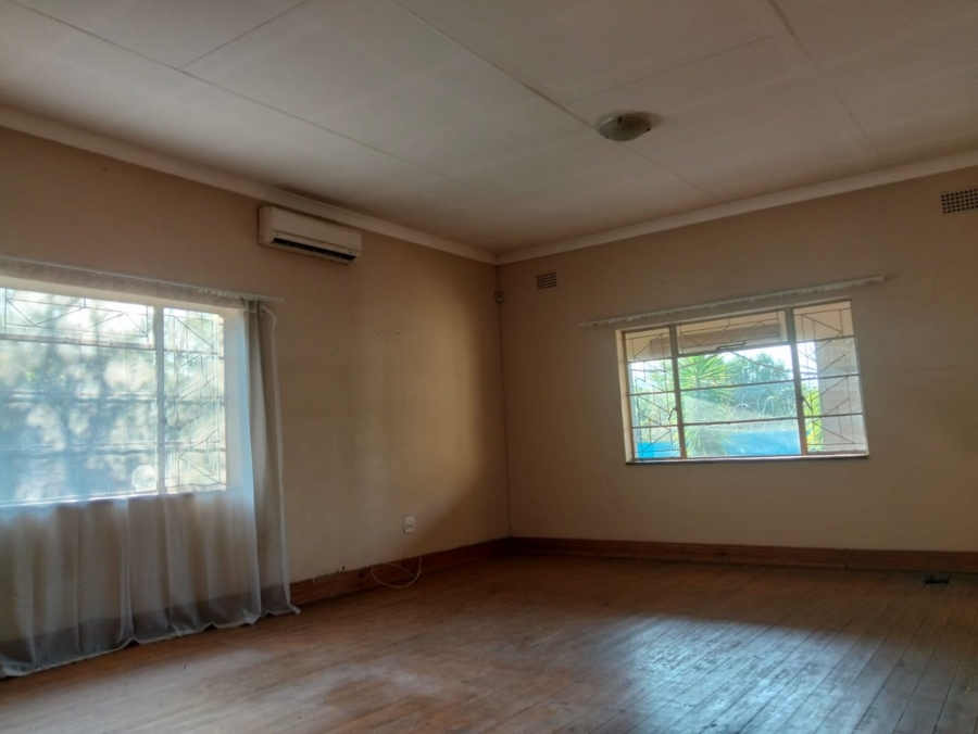 5 Bedroom Property for Sale in Lyttelton Manor Gauteng