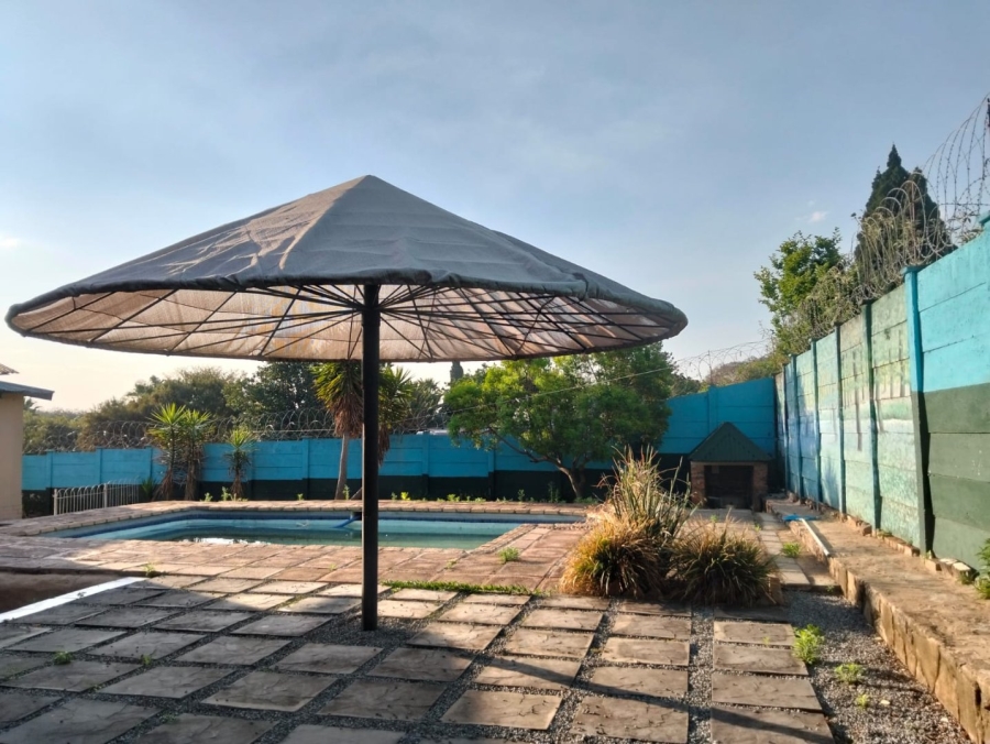 5 Bedroom Property for Sale in Lyttelton Manor Gauteng