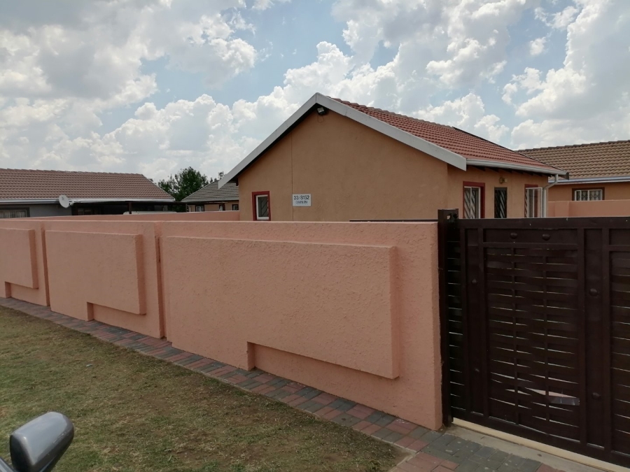2 Bedroom Property for Sale in Windmill Park Gauteng