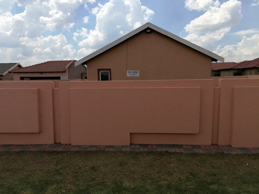 2 Bedroom Property for Sale in Windmill Park Gauteng