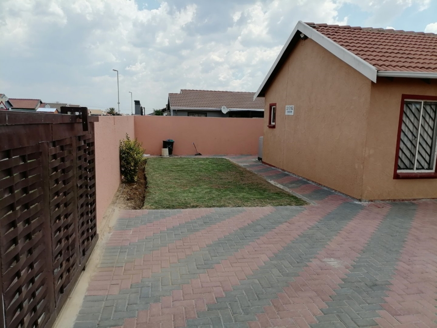 2 Bedroom Property for Sale in Windmill Park Gauteng