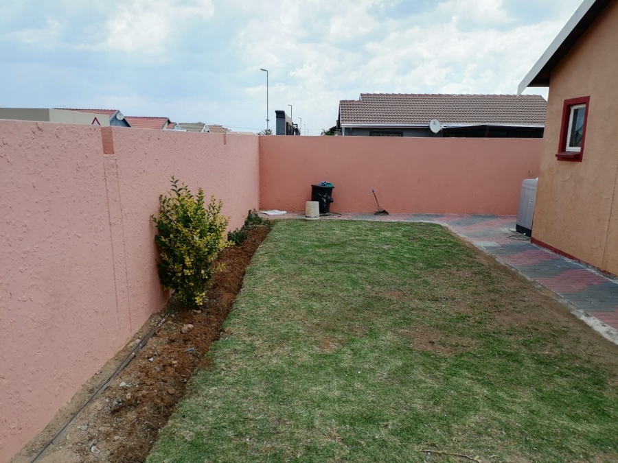 2 Bedroom Property for Sale in Windmill Park Gauteng