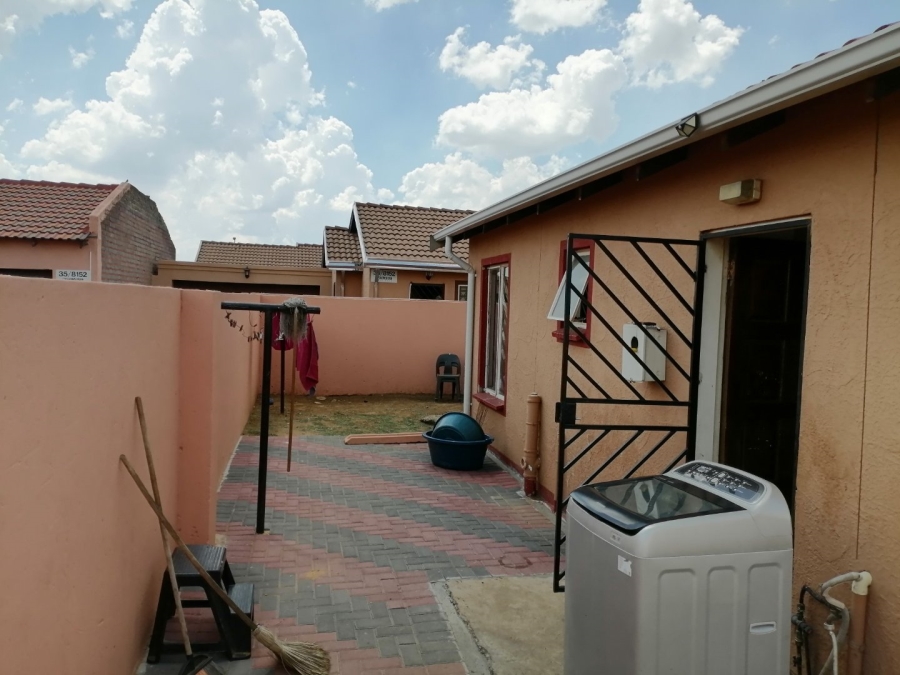 2 Bedroom Property for Sale in Windmill Park Gauteng