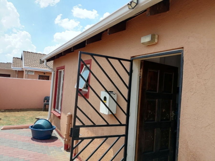 2 Bedroom Property for Sale in Windmill Park Gauteng