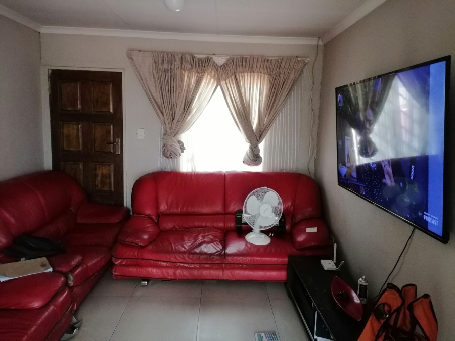 2 Bedroom Property for Sale in Windmill Park Gauteng