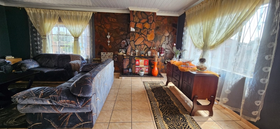 3 Bedroom Property for Sale in Cerutiville Gauteng
