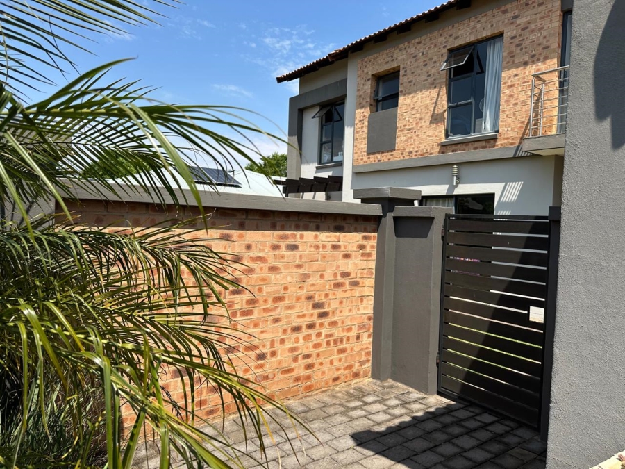 3 Bedroom Property for Sale in Midstream Ridge Gauteng