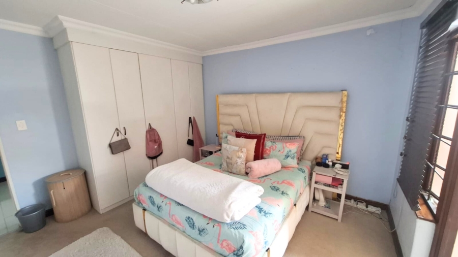 To Let 4 Bedroom Property for Rent in Noordwyk Gauteng