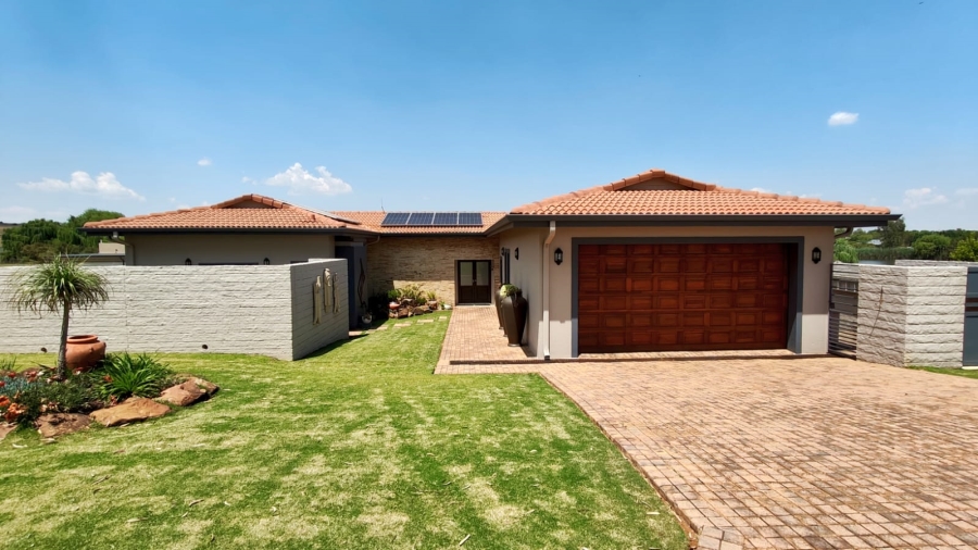 4 Bedroom Property for Sale in Vaal Marina Gauteng