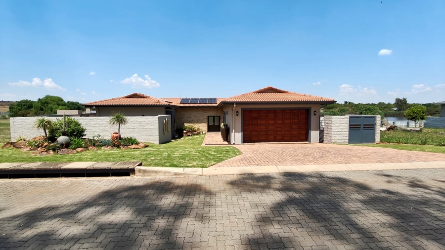 4 Bedroom Property for Sale in Vaal Marina Gauteng