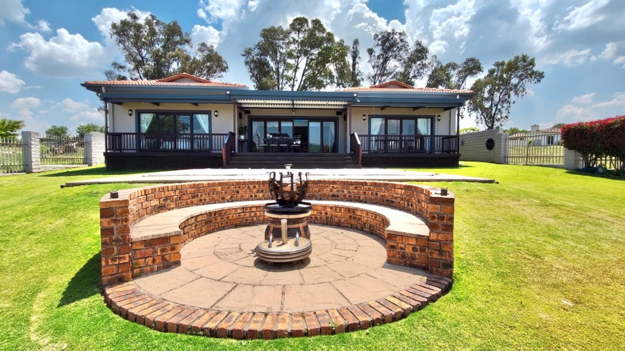 4 Bedroom Property for Sale in Vaal Marina Gauteng