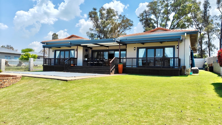 4 Bedroom Property for Sale in Vaal Marina Gauteng