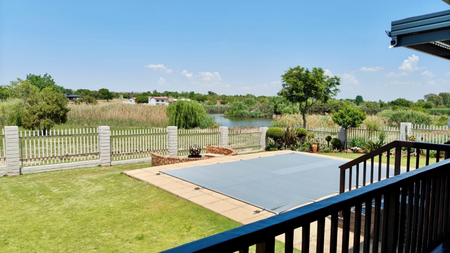 4 Bedroom Property for Sale in Vaal Marina Gauteng