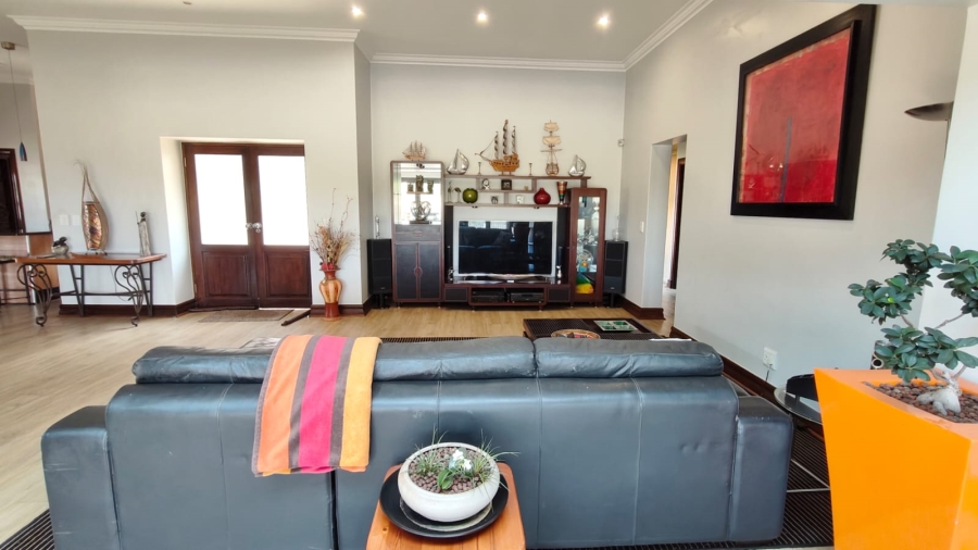 4 Bedroom Property for Sale in Vaal Marina Gauteng