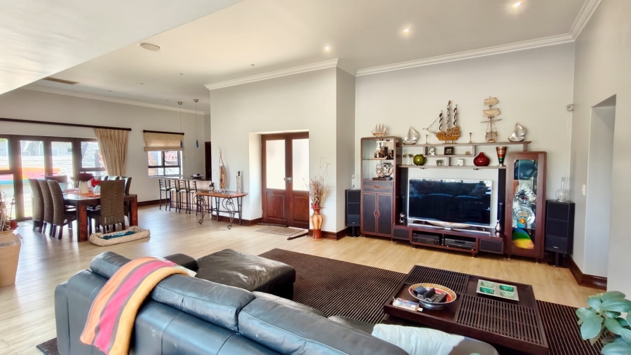 4 Bedroom Property for Sale in Vaal Marina Gauteng
