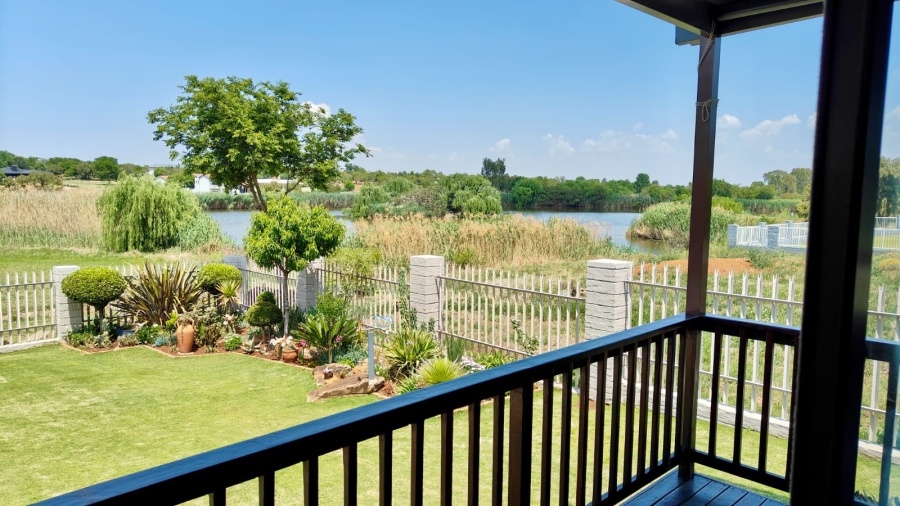 4 Bedroom Property for Sale in Vaal Marina Gauteng
