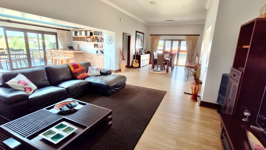 4 Bedroom Property for Sale in Vaal Marina Gauteng