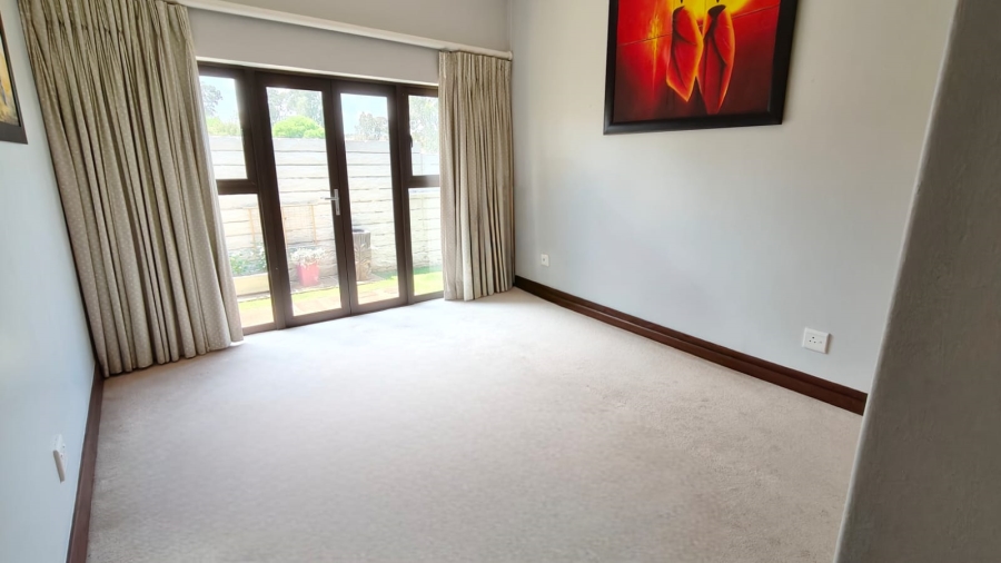 4 Bedroom Property for Sale in Vaal Marina Gauteng