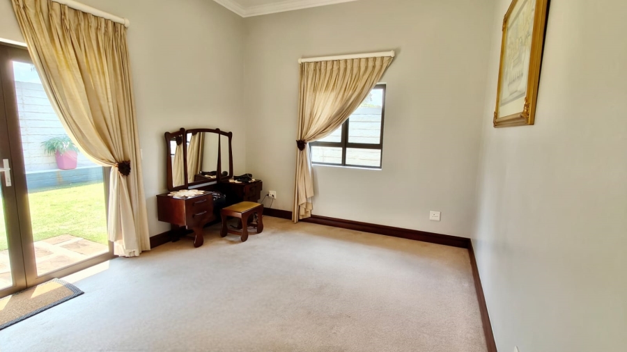 4 Bedroom Property for Sale in Vaal Marina Gauteng