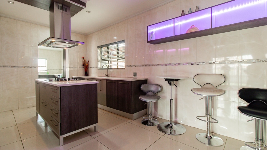 4 Bedroom Property for Sale in Elandspark Gauteng