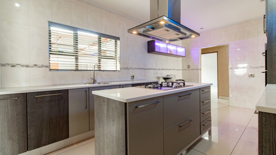 4 Bedroom Property for Sale in Elandspark Gauteng