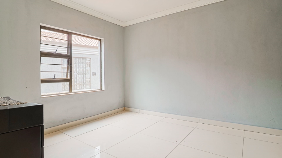 4 Bedroom Property for Sale in Elandspark Gauteng