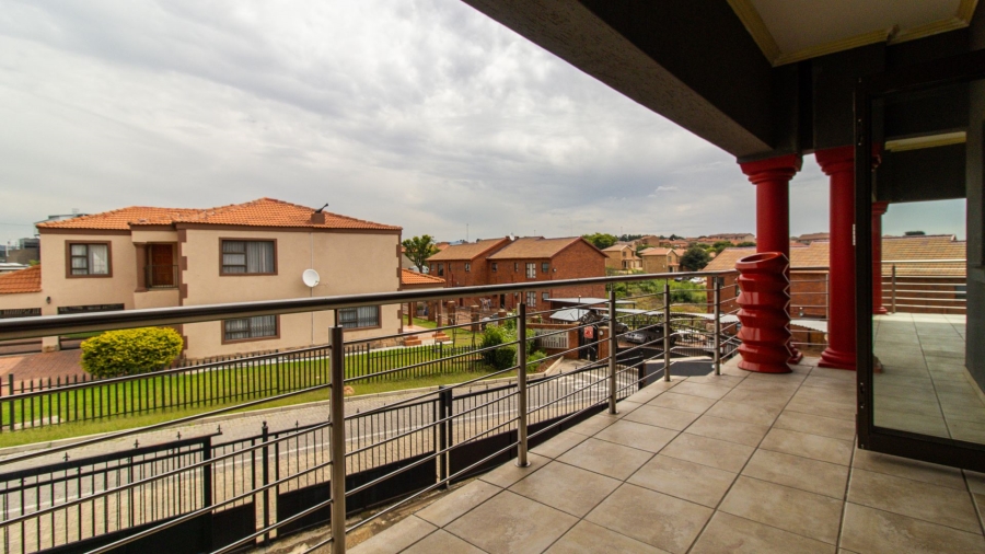 4 Bedroom Property for Sale in Elandspark Gauteng