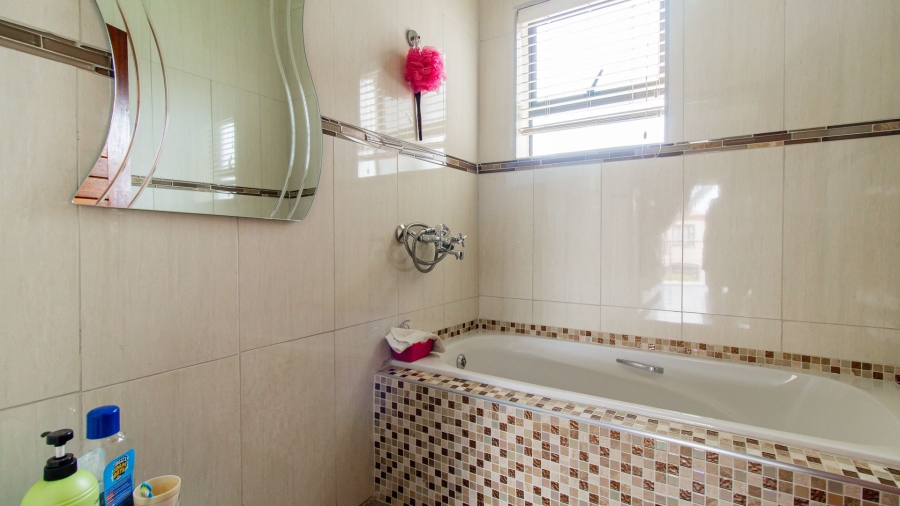4 Bedroom Property for Sale in Elandspark Gauteng