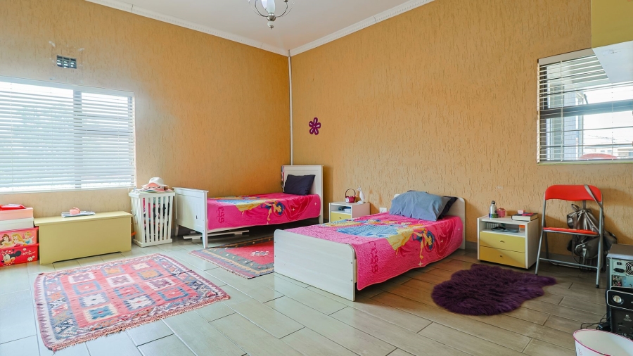 4 Bedroom Property for Sale in Elandspark Gauteng