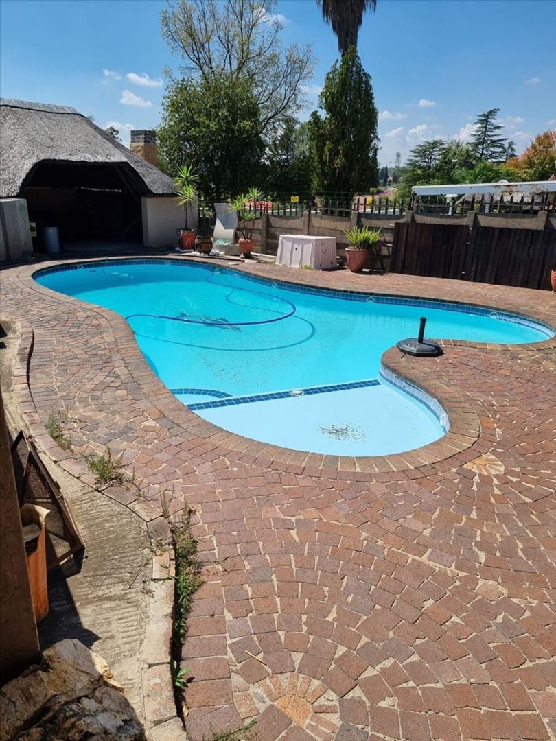 4 Bedroom Property for Sale in Birch Acres Gauteng