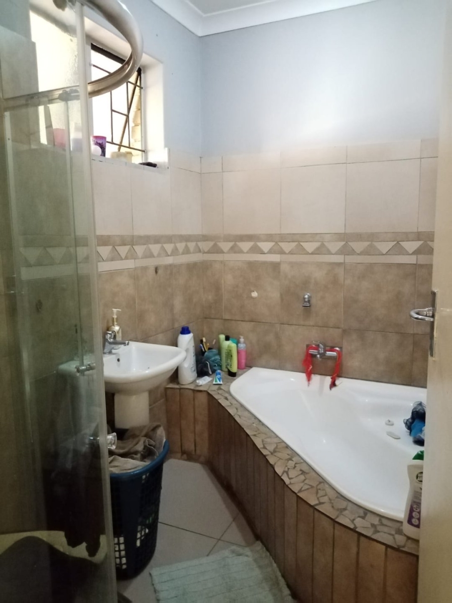 3 Bedroom Property for Sale in Silverton Gauteng