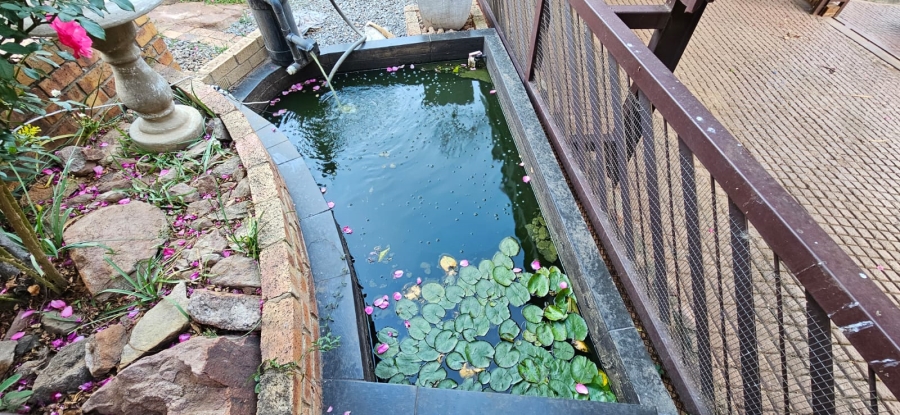 4 Bedroom Property for Sale in Overkruin Gauteng