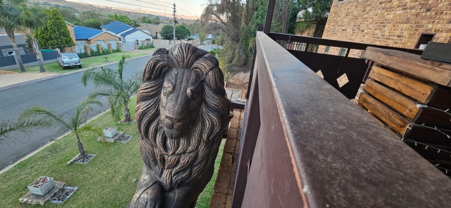 4 Bedroom Property for Sale in Overkruin Gauteng