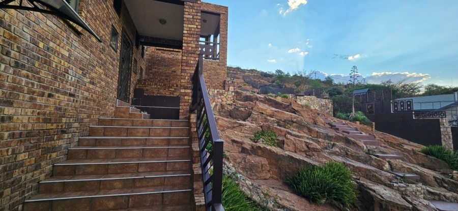 4 Bedroom Property for Sale in Overkruin Gauteng