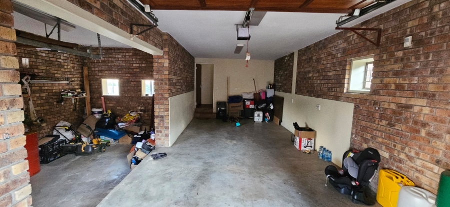 4 Bedroom Property for Sale in Overkruin Gauteng