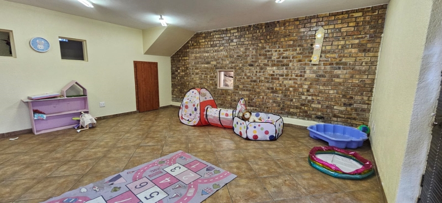 4 Bedroom Property for Sale in Overkruin Gauteng
