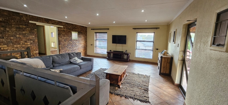 4 Bedroom Property for Sale in Overkruin Gauteng