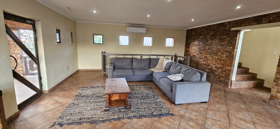 4 Bedroom Property for Sale in Overkruin Gauteng
