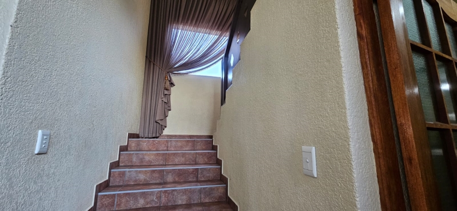 4 Bedroom Property for Sale in Overkruin Gauteng