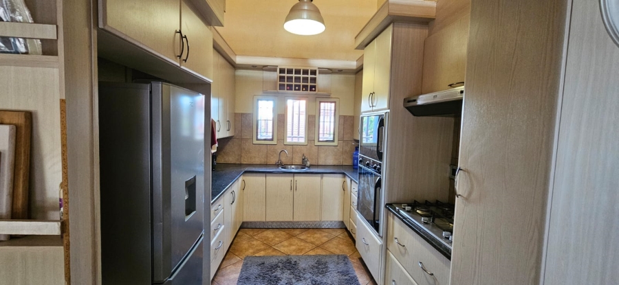 4 Bedroom Property for Sale in Overkruin Gauteng