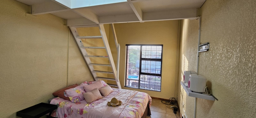 4 Bedroom Property for Sale in Overkruin Gauteng