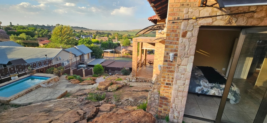 4 Bedroom Property for Sale in Overkruin Gauteng