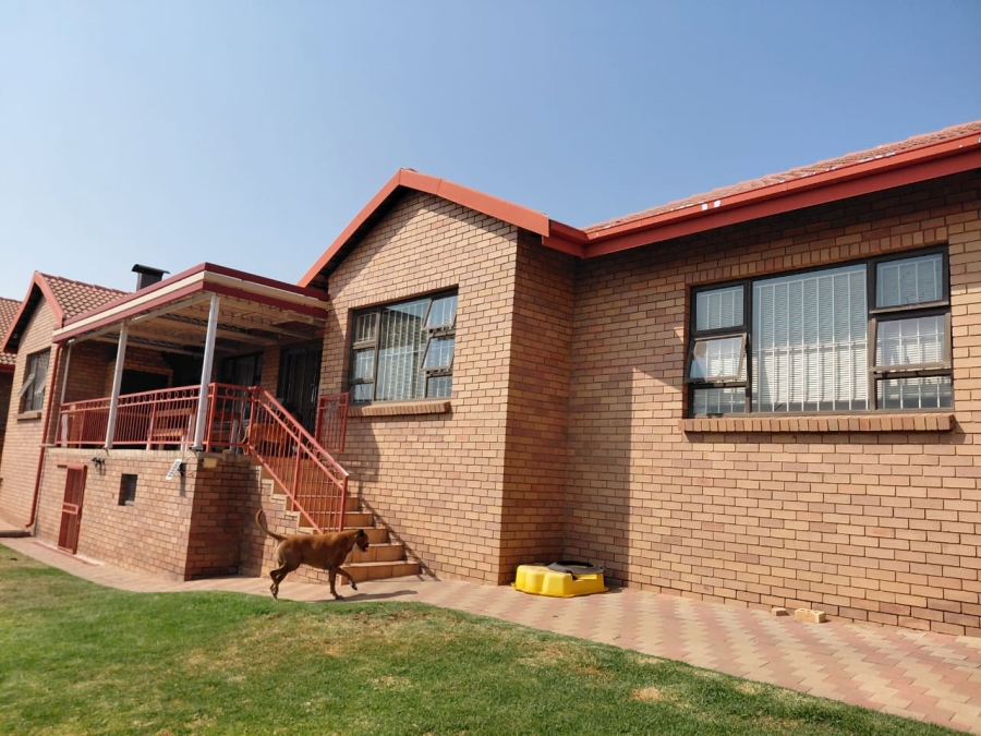 3 Bedroom Property for Sale in Montana Park Gauteng