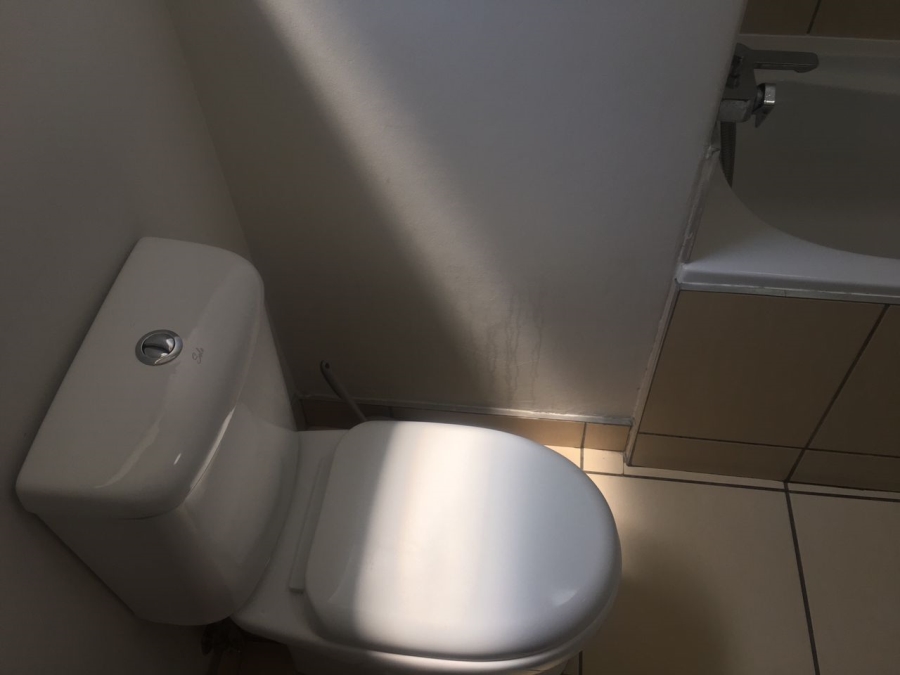 To Let 2 Bedroom Property for Rent in Halfway Gardens Gauteng