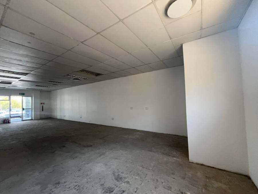 To Let commercial Property for Rent in Die Hoewes Gauteng