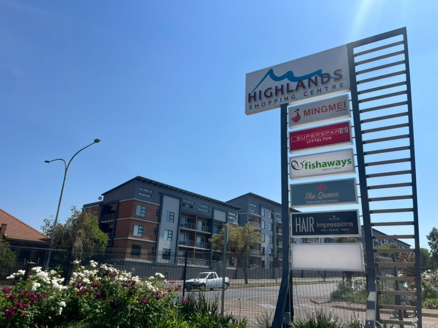 To Let commercial Property for Rent in Die Hoewes Gauteng