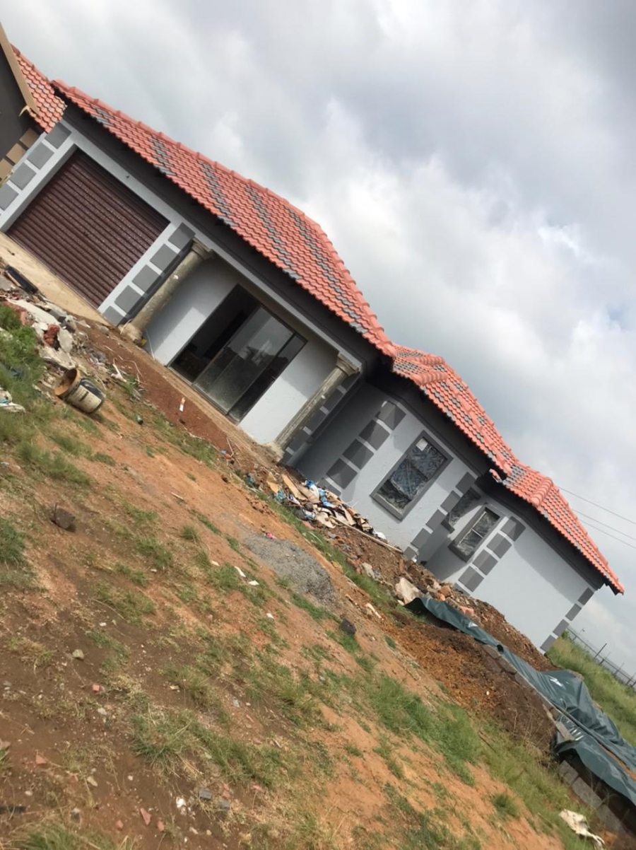 2 Bedroom Property for Sale in Springs Central Gauteng