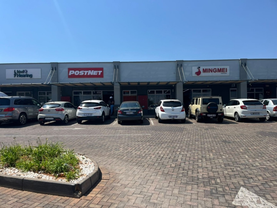 To Let commercial Property for Rent in Die Hoewes Gauteng